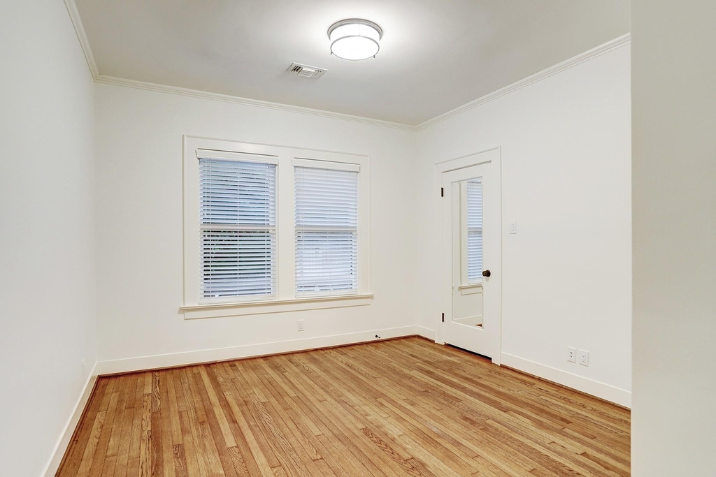 1903 W Walker Street - Photo 25