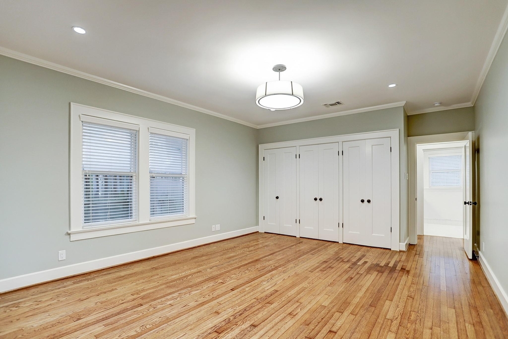 1903 W Walker Street - Photo 22