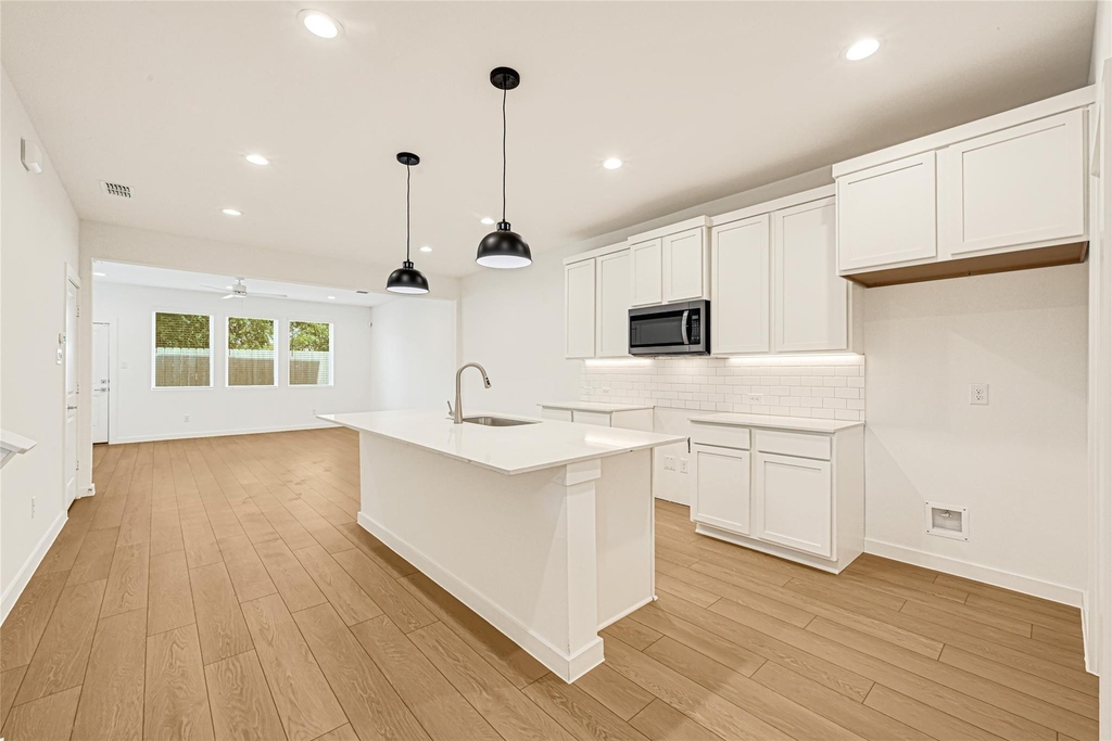 3225 Dennis Street - Photo 0