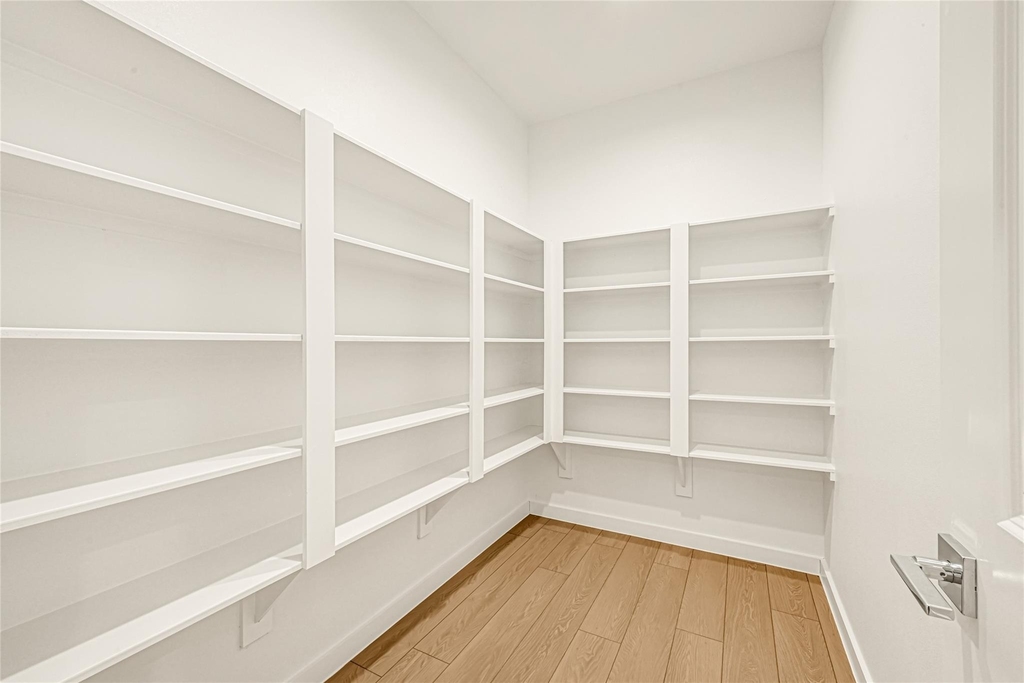 3225 Dennis Street - Photo 8