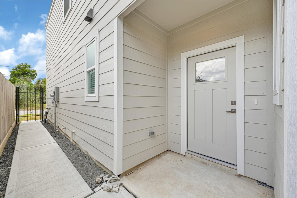 3225 Dennis Street - Photo 23