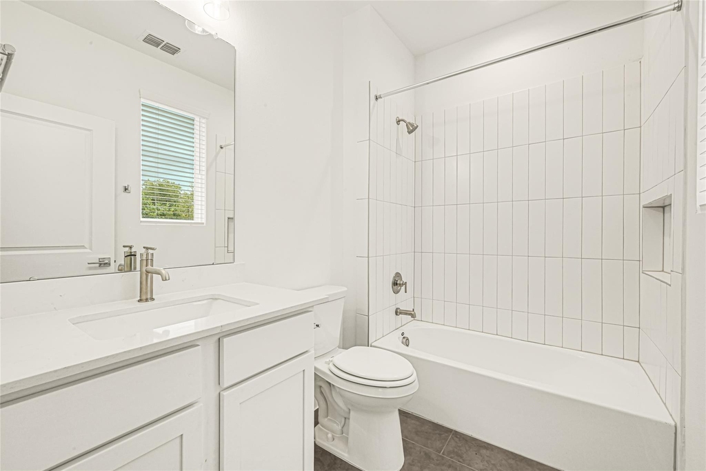 3225 Dennis Street - Photo 16