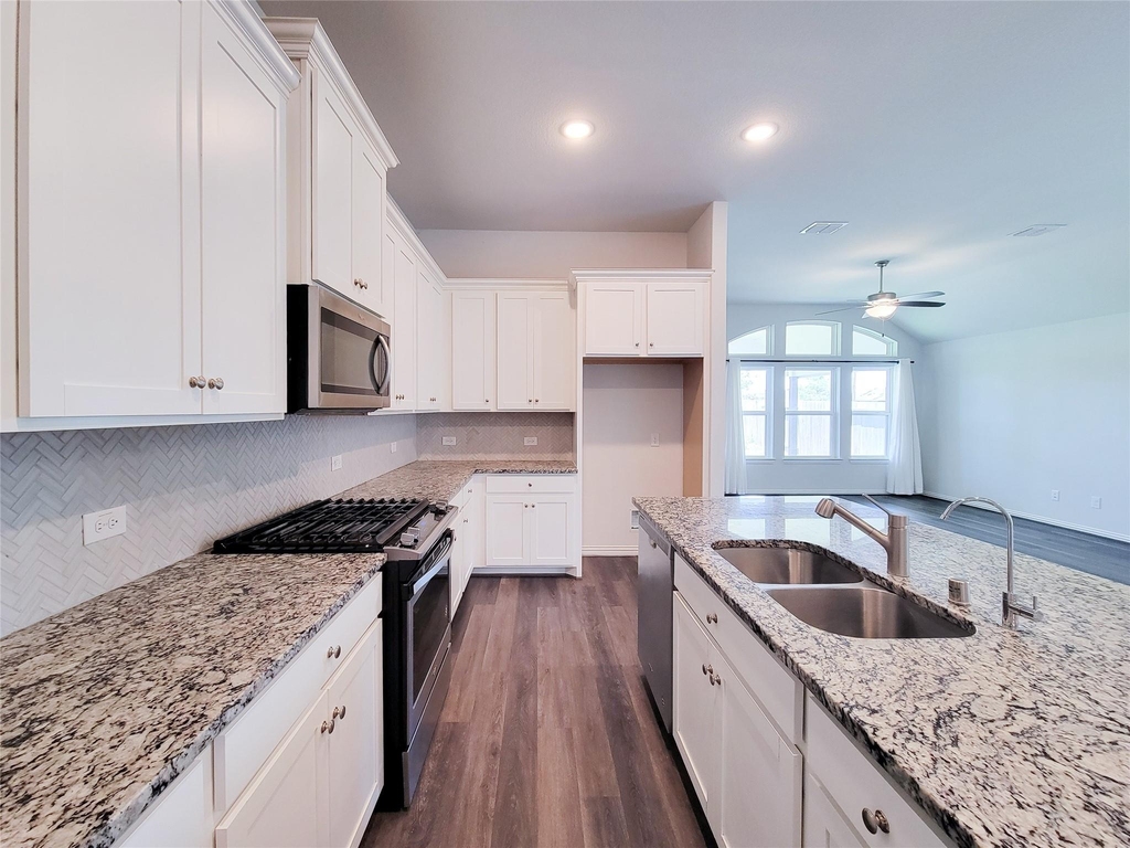 4034 Palmer Meadow Court - Photo 19