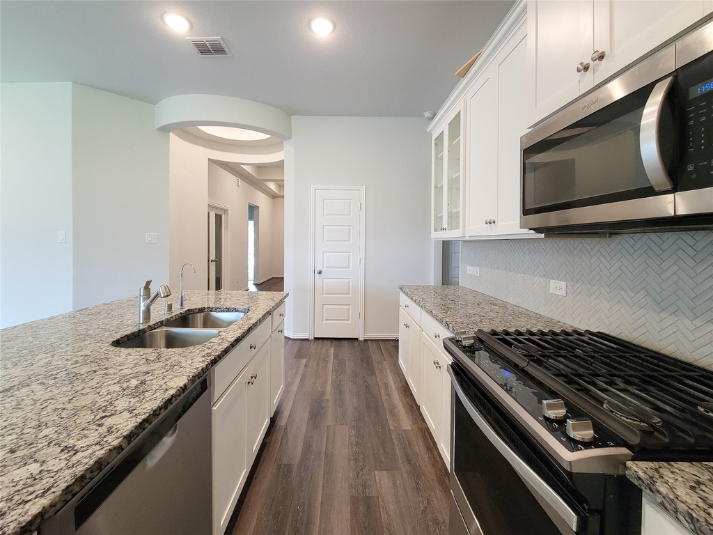 4034 Palmer Meadow Court - Photo 18