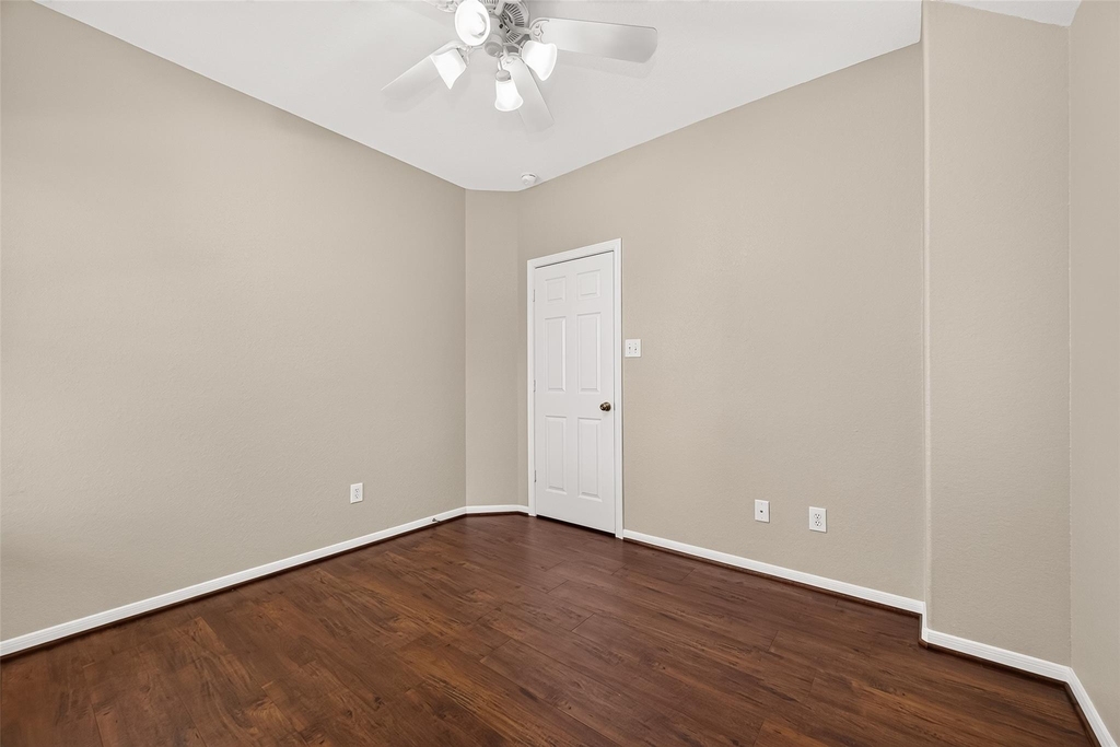 4326 Countryoaks Court - Photo 35