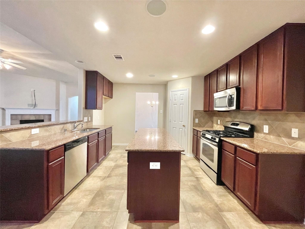 3131 Single Ridge Way - Photo 10