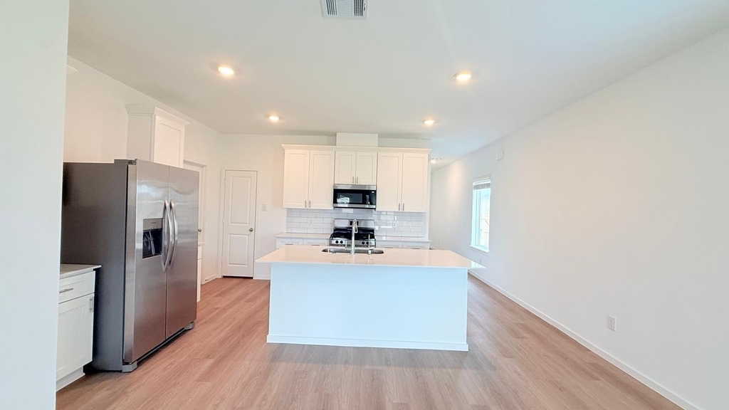 7702 Smooth Valley Court - Photo 3