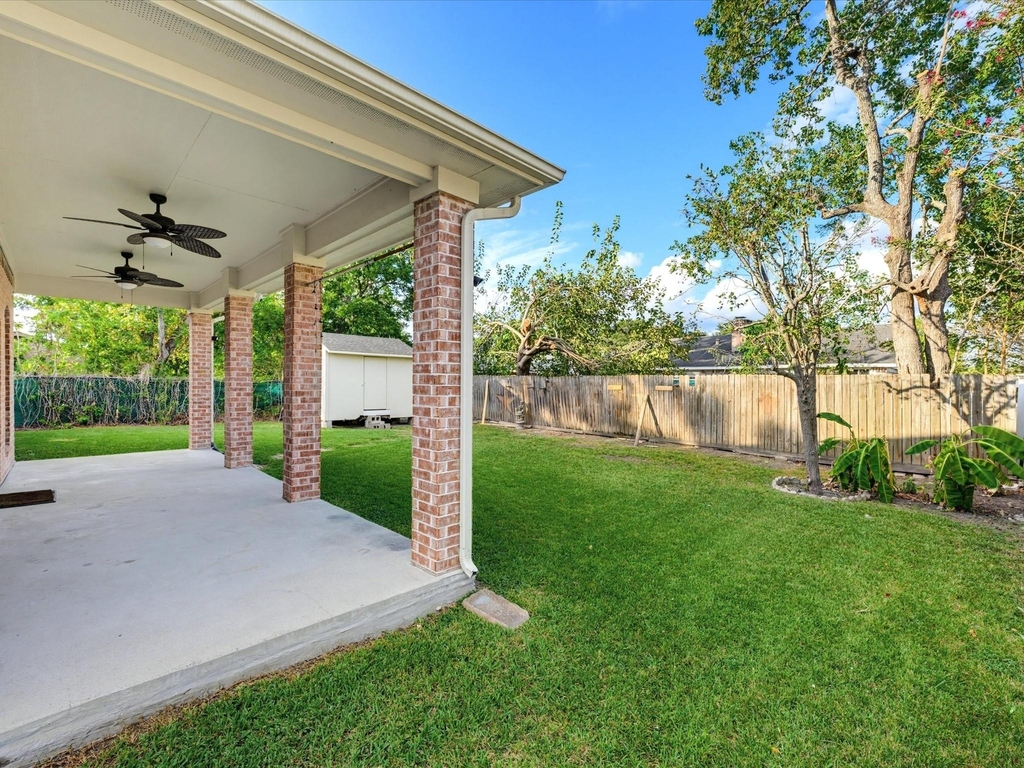 16739 Barcelona Drive - Photo 26
