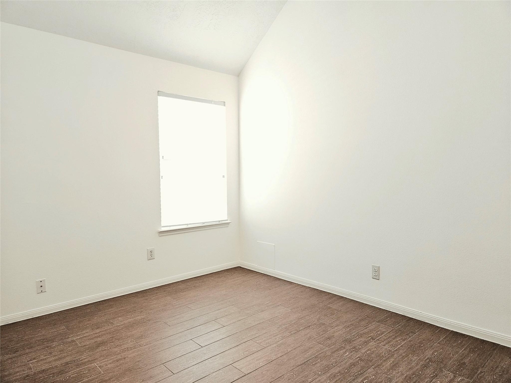 20610 Raingreen Drive - Photo 16