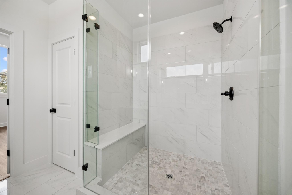 835 Elkhart Street - Photo 13