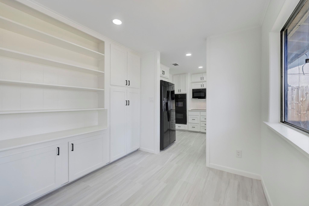 5530 Lincrest Lane - Photo 5