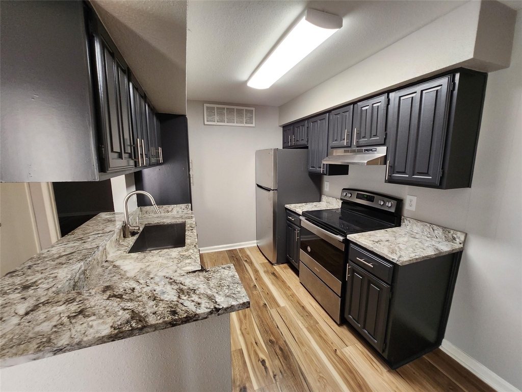 12955 Woodforest Boulevard - Photo 7