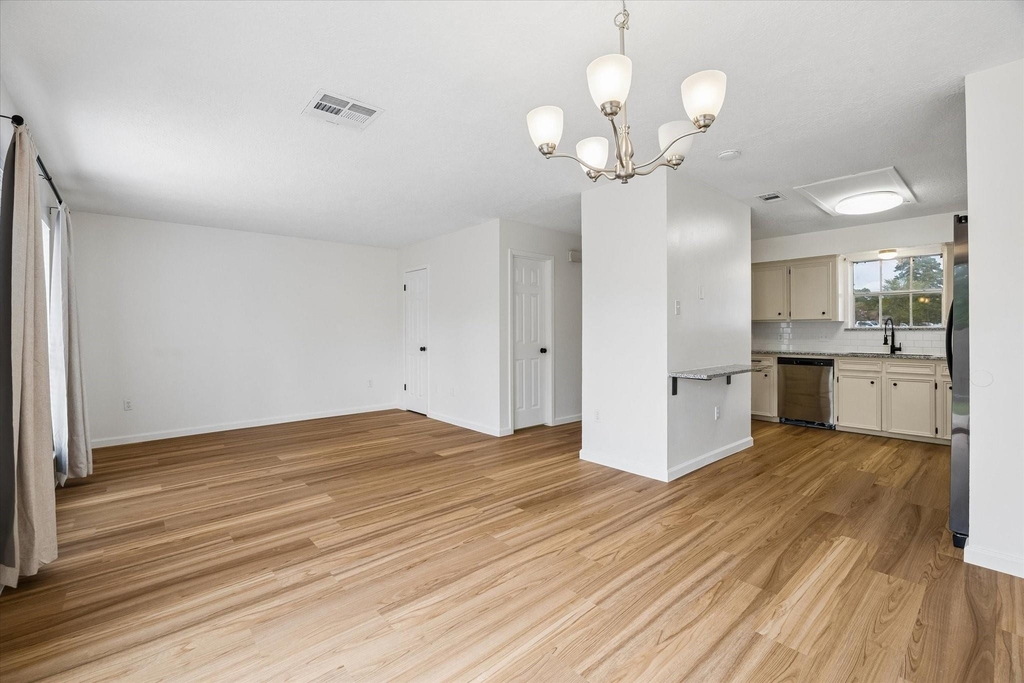 1600 Hazelwood Street - Photo 6