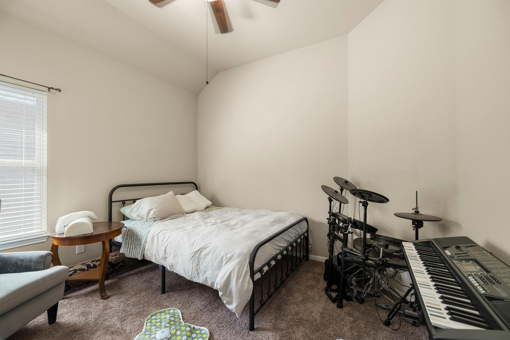 1046 Cedar Lake Court - Photo 22
