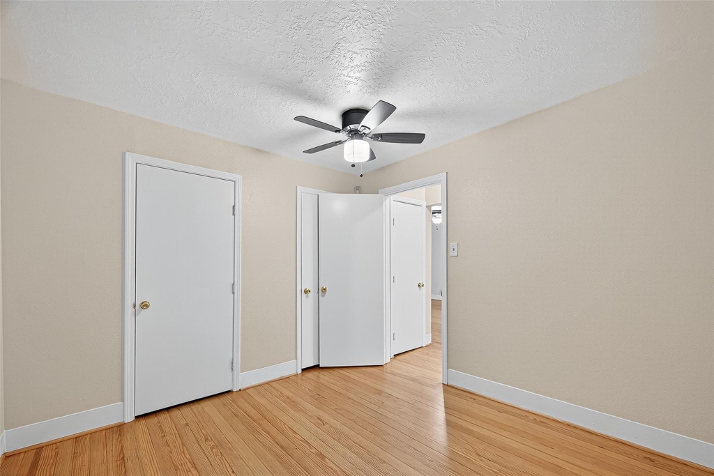5122 Larkin Street - Photo 19