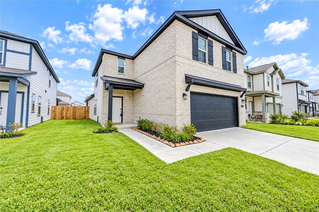 4011 Windy Whisper Drive - Photo 0