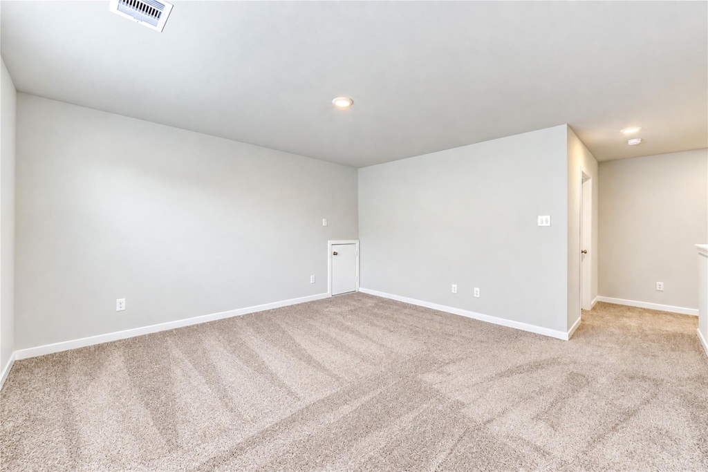 4011 Windy Whisper Drive - Photo 32