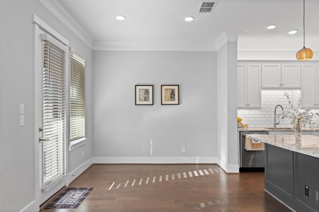 817 Kamano Avenue - Photo 12