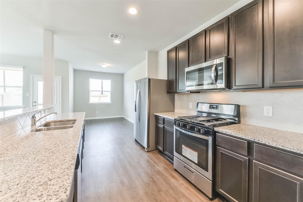 3611 Giorgio Pastel Place - Photo 12