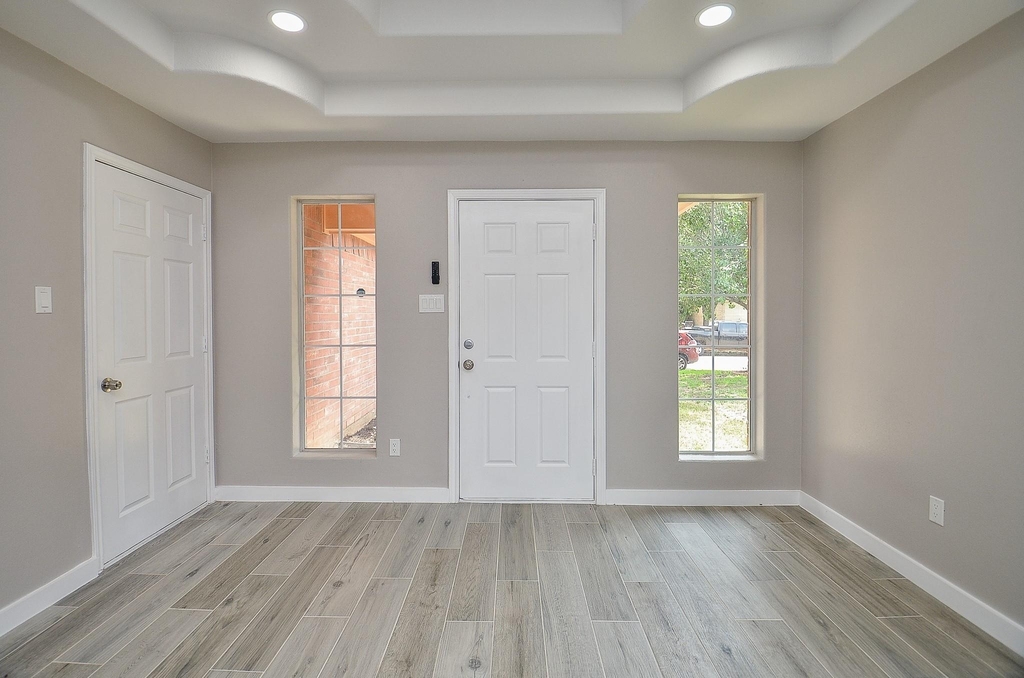 18910 Reynolds Park Drive - Photo 3
