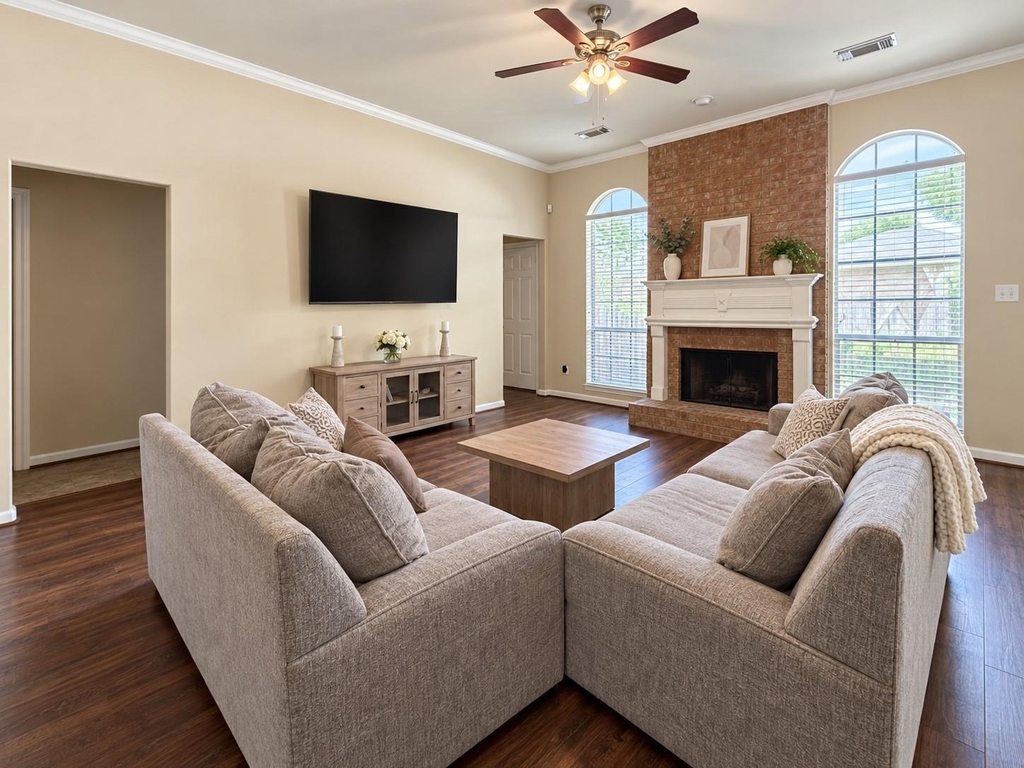 2018 Garden Terrace Drive - Photo 2