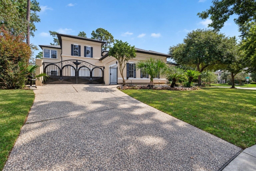46 Kingwood Greens Drive - Photo 1