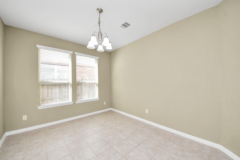 6418 Burgess Heights Lane - Photo 12