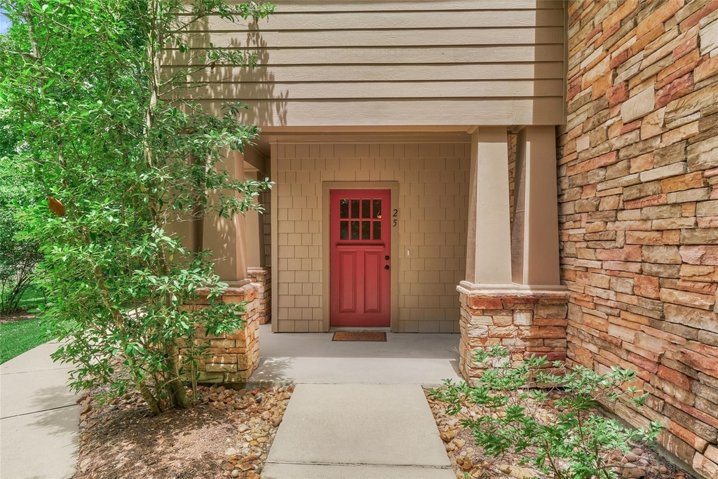 25 Scarlet Woods Court - Photo 2