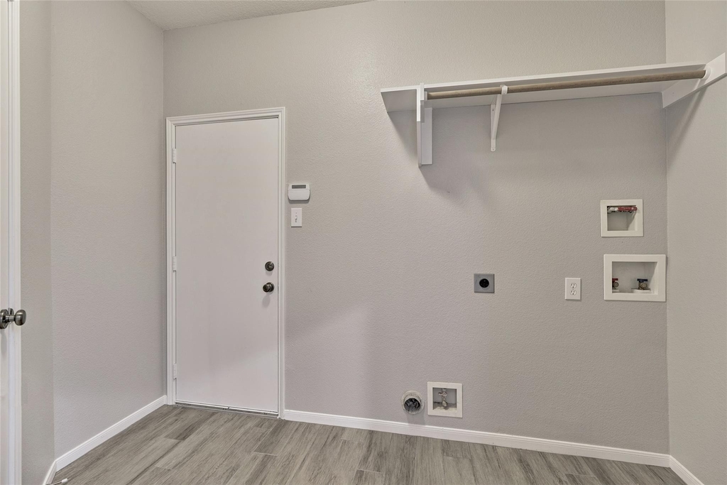 25 Scarlet Woods Court - Photo 18