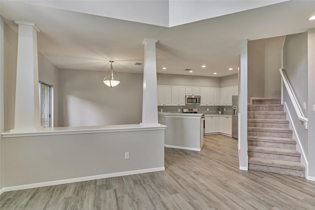 25 Scarlet Woods Court - Photo 12