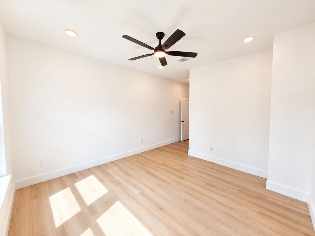 13523 Lakecrest Drive - Photo 26