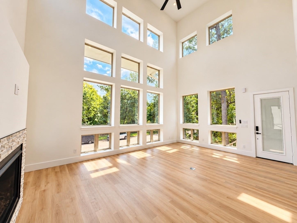 13523 Lakecrest Drive - Photo 5