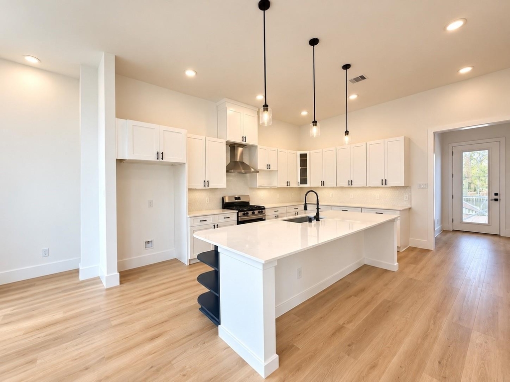 13523 Lakecrest Drive - Photo 7