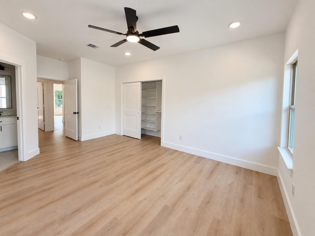 13523 Lakecrest Drive - Photo 29
