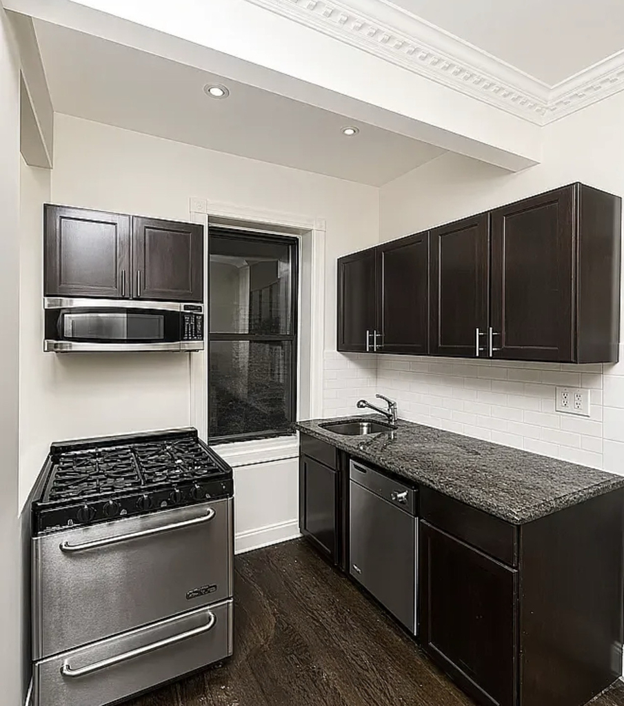332 East 71st Street - Photo 1