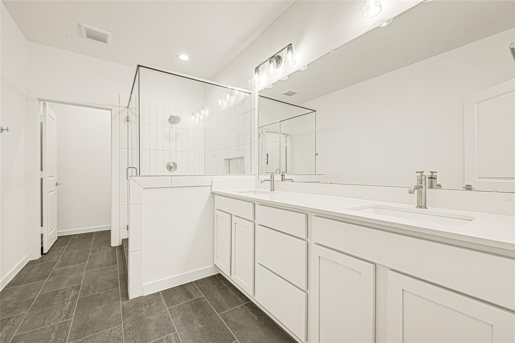 3227 Dennis Street - Photo 20
