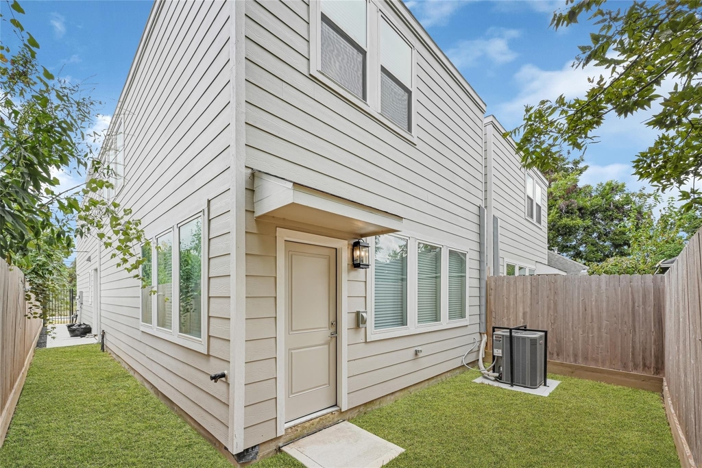 3227 Dennis Street - Photo 24