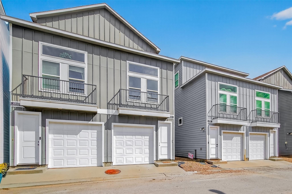 4922 Paradigm Lane - Photo 15