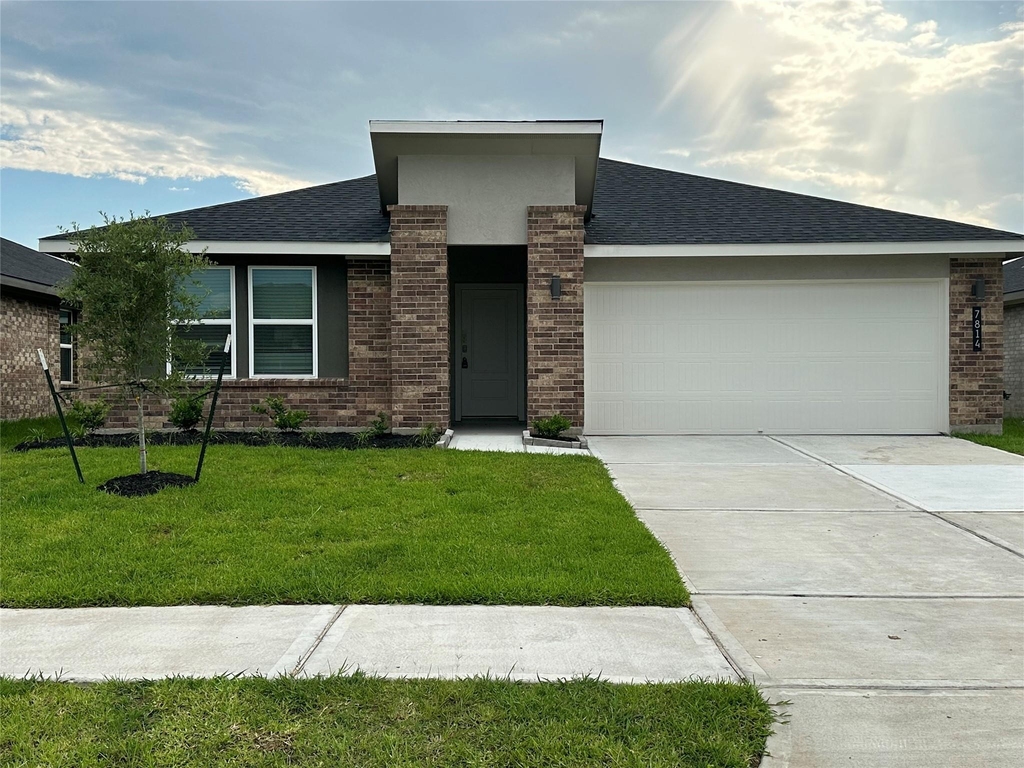 7814 Brumbly Lane - Photo 1