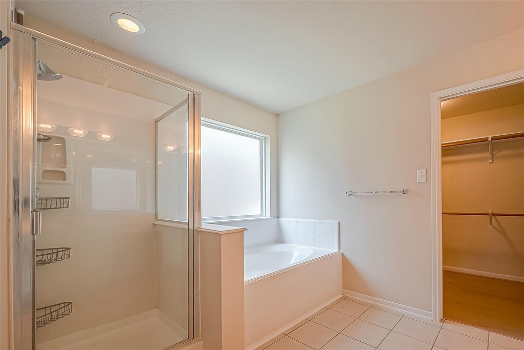 18635 Cypress Lake Village Drive - Photo 19