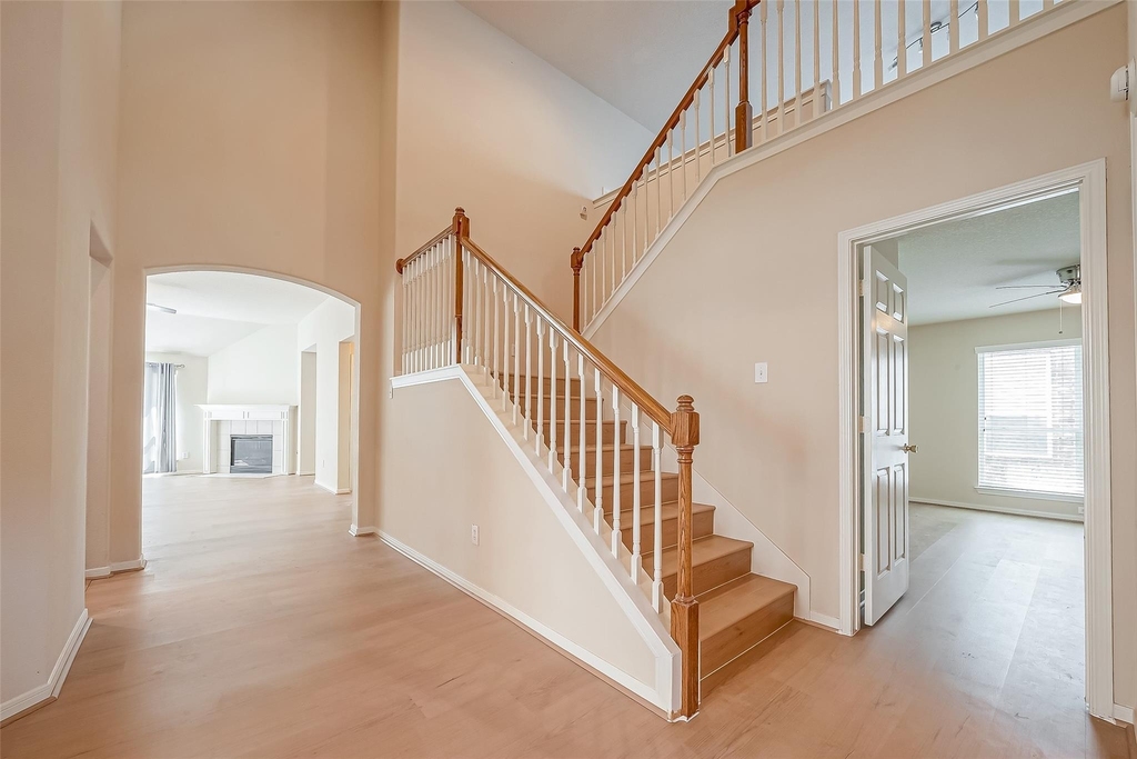 18635 Cypress Lake Village Drive - Photo 4