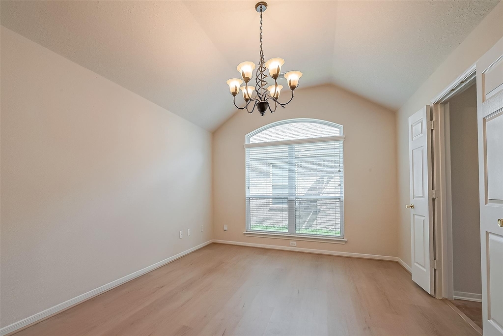 18635 Cypress Lake Village Drive - Photo 5