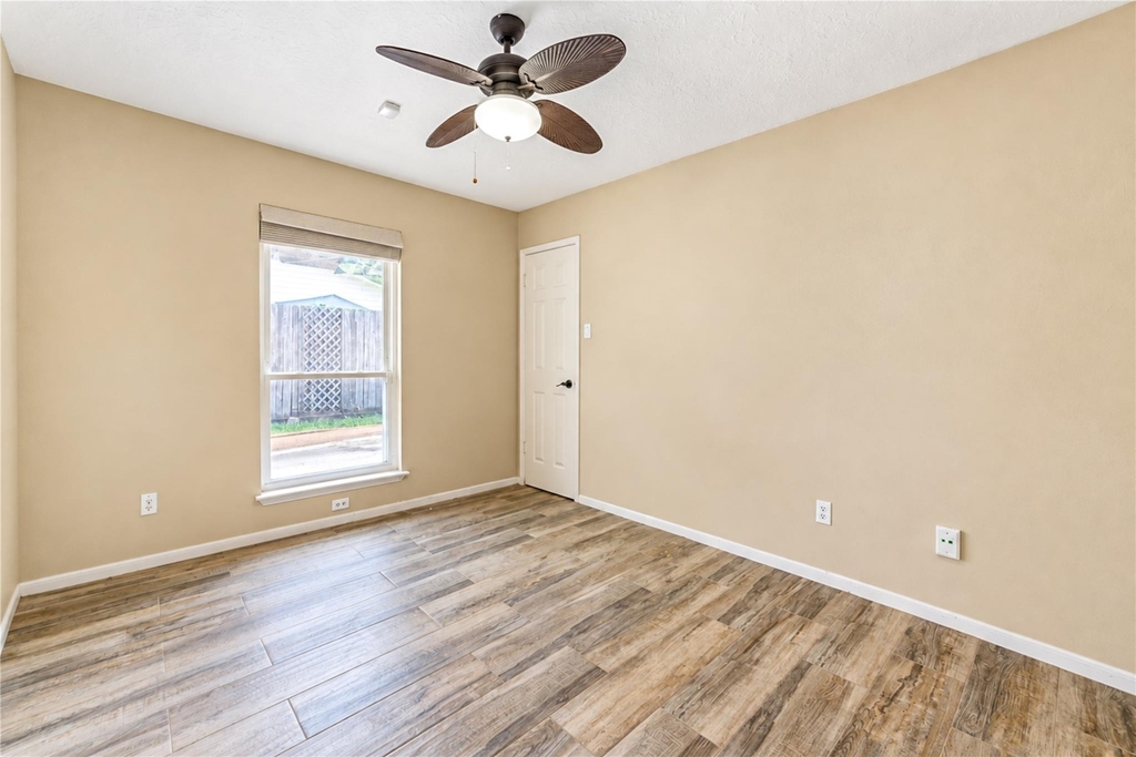 1516 Beaconshire Road - Photo 25