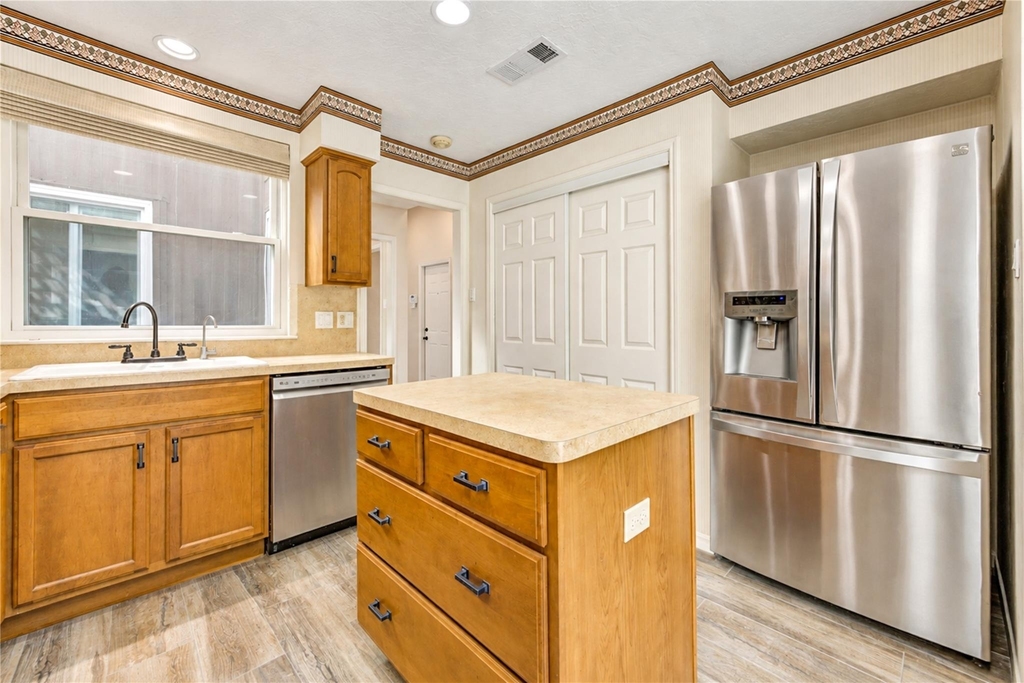 1516 Beaconshire Road - Photo 9