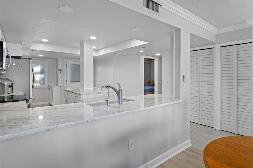 4650 Bay Boulevard - Photo 12