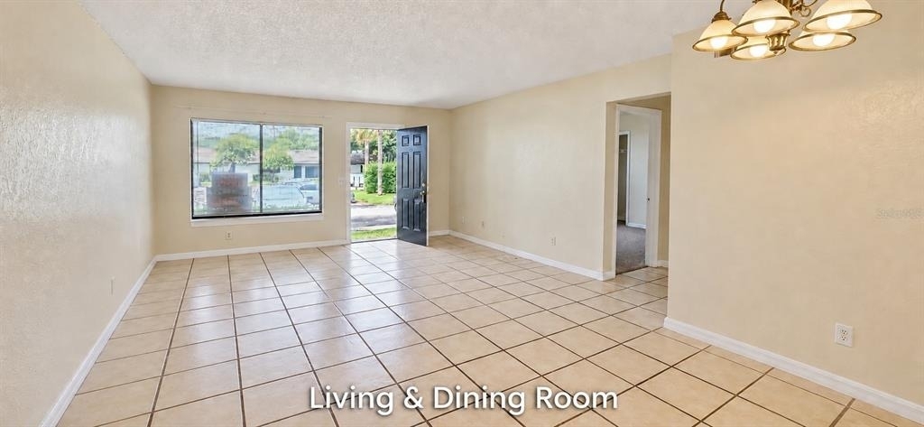 605 Northlake Boulevard - Photo 3