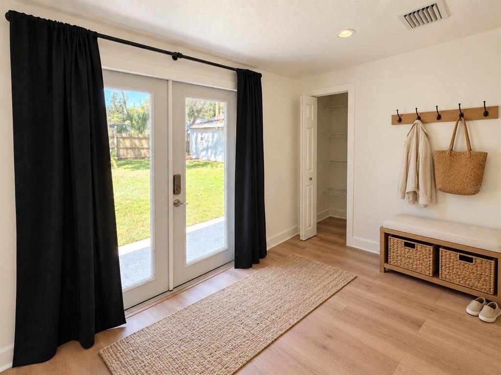 8807 Dyer Road - Photo 20