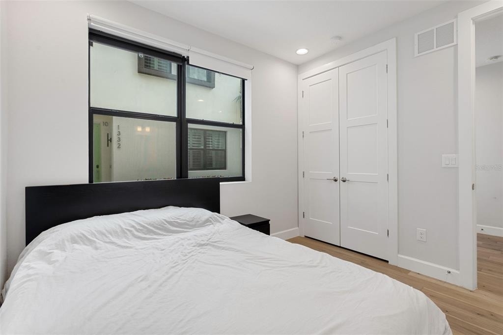 1332 W Gray Street - Photo 5