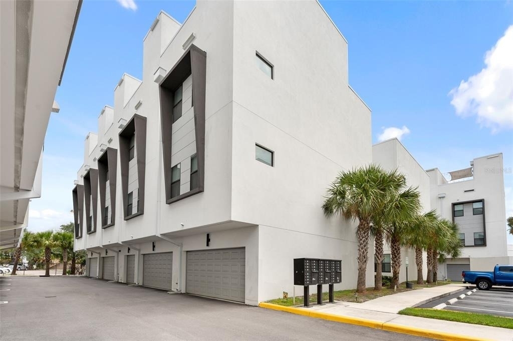 1332 W Gray Street - Photo 30
