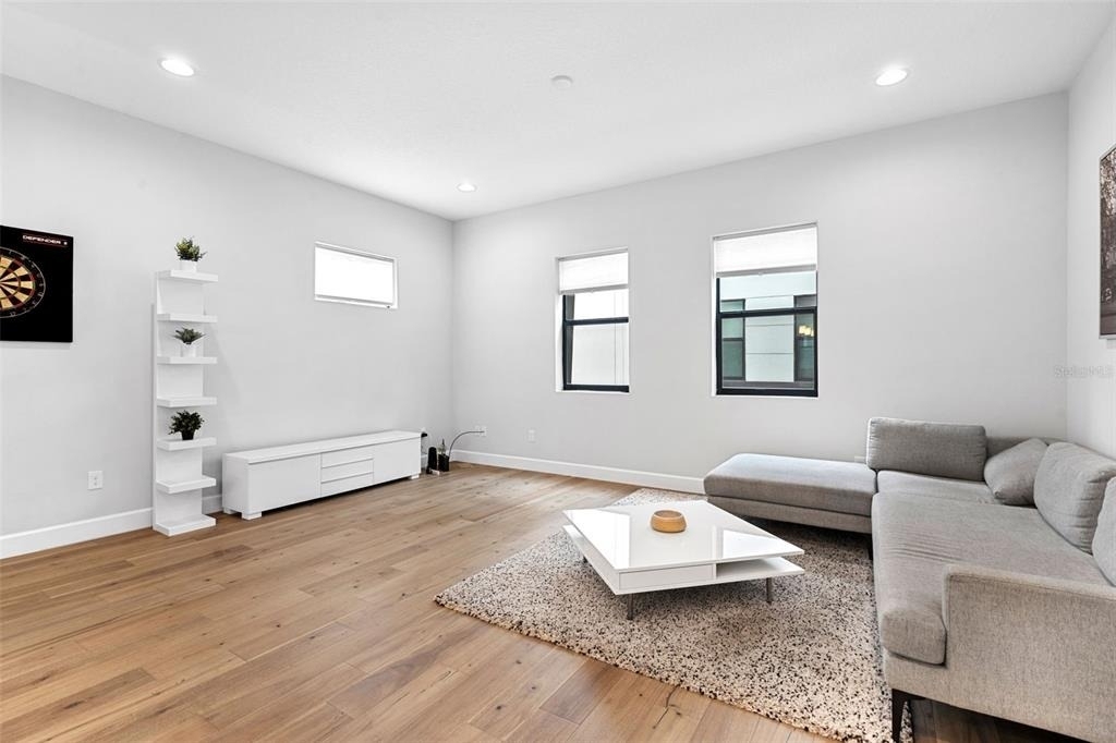 1332 W Gray Street - Photo 9